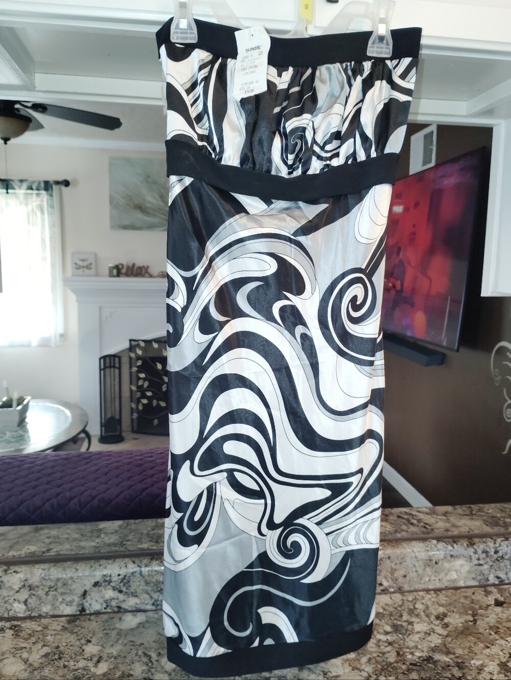 NY Collection Black & White Strapless Swirl Midi Dress